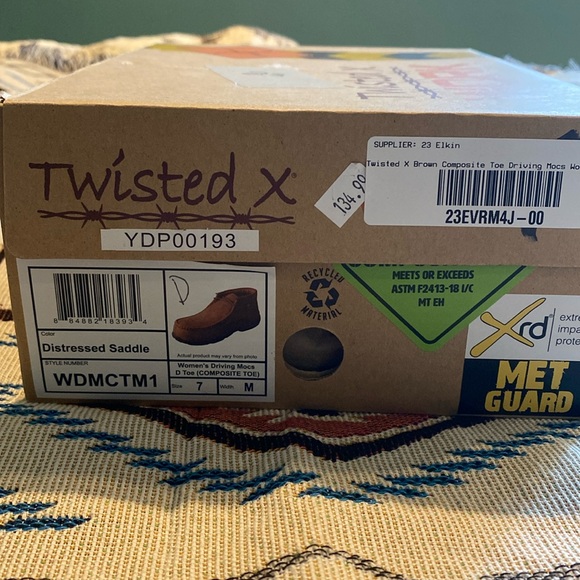 Women’s Twisted X Composite Toe Mocs - Picture 3 of 9